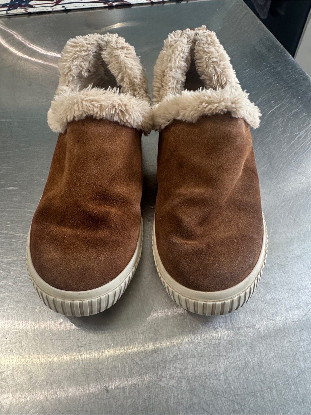 Timberland Brown Suede Slip-On Slippers with Cream Faux Fur Collar